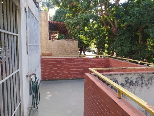 Imagen 15 de 15 de Apartamento En Res. Profesional Mañongo, Foa-2107