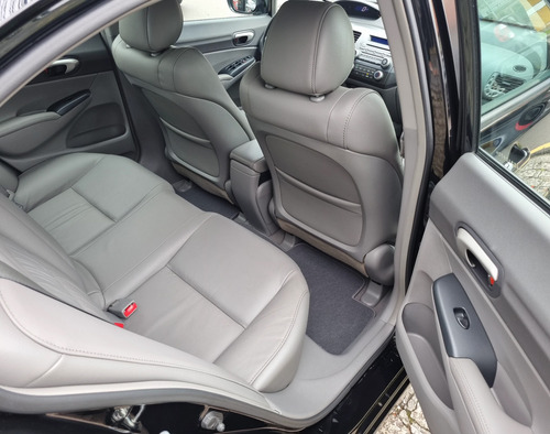 Honda Civic 1.8 LXS 16V FLEX 4P MANUAL