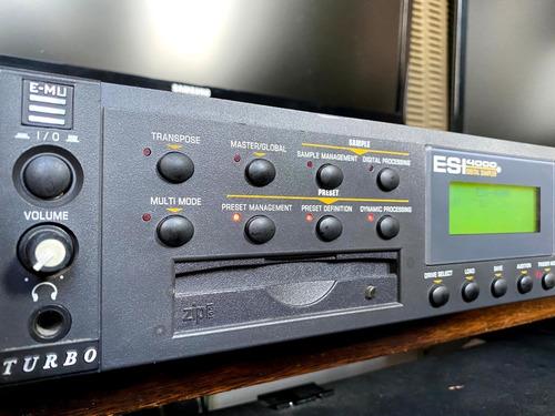 Imagen 2 de 10 de Sampler Musical E-mu Esi-4000 Zip Turbo 32 Mb Ram