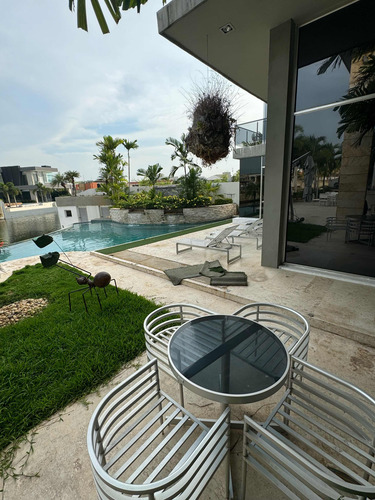 Se Ofrecen Alquiler Espectacular Casa En Las Villas