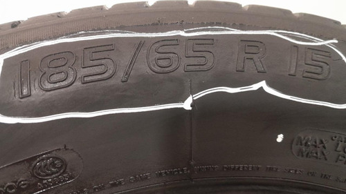 Pneu Michelin 185/65 R15 (Usado)