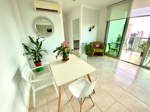 Imagen 6 de 14 de Venta De Apartamento De 100 M2 En Ph The Seawaves 21-11898