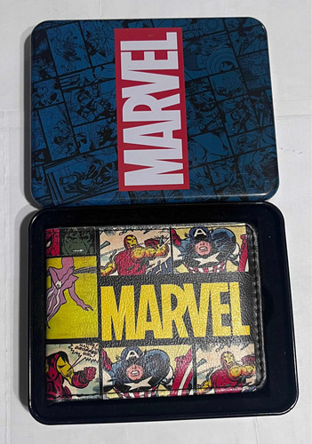 Hermosa Billetera Marvel Con Caja De Lata