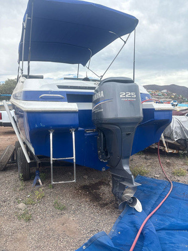 Lancha Modelo 1998, 24 Pies, Motor Yamaha 225 Hp, 4 Tiempos