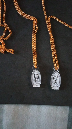 Collar De La Virgen De Guadalupe Acrílico  (paquete Con 50 )