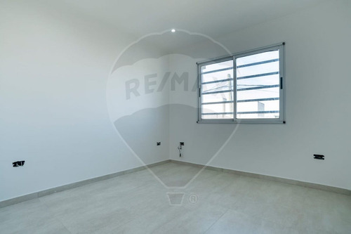 Casa En Venta En Arana