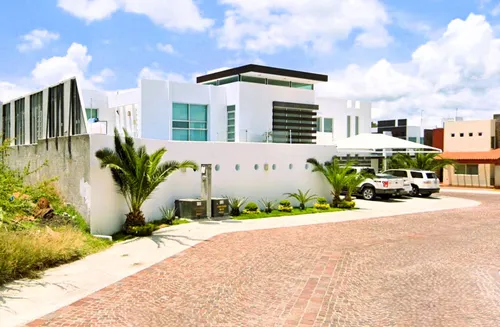 ¡¡jb-excelente Propiedad En Cumbres Del Lago Queretaro, Unica Oportunidad De Remate!!