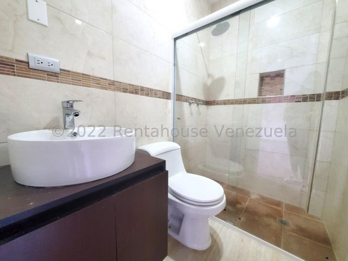 Imagen 23 de 30 de A Estrenar! Lujoso Townhouse Amoblado Resd. Cantarrana Suites Maracay 23-8741 Ejc 04243439046