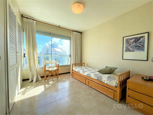 Imagen 18 de 30 de Excelente Unidad De 4 Dormitorios En Suite, Primera Fila Al Mar En Playa Brava - Punta Del Este