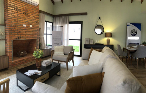 Vendo Casa Amoblada Con Piscina En El Barrio Kennedy: 3 Habitaciones Y 3 Baños