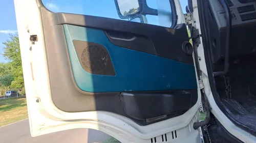 Camión Volcó Fm370 2015