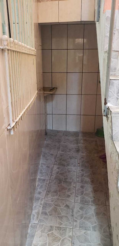 Imagem 6 de 13 de Casa 4 Cômodos