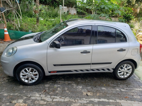 Nissan March 2013 1.0 5p