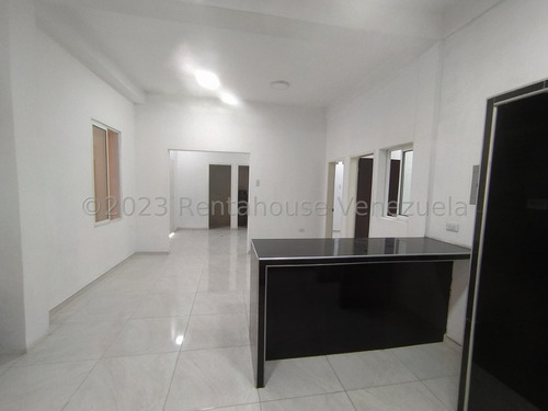 Amplia Casa Ampliada Y Remodelada En Alquiler En Cabudare Jr