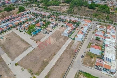 Imagen 5 de 8 de Terreno Único En El Exclusivo Residencial Fluvial Vallarta