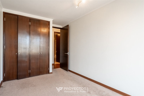 Departamento En Venta De 2 Dorm. En Lo Barnechea