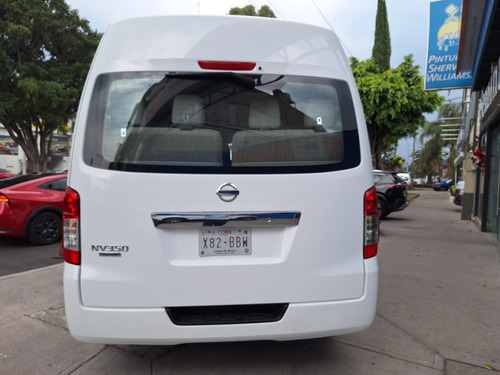Nissan Urvan NISSAN URVAN 2.5 15 PASAJEROS AMPLIA Aa MT