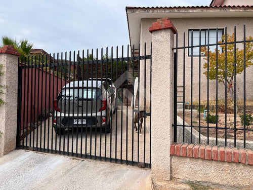 Casa En Venta De 4 Dorm. En Quilpué