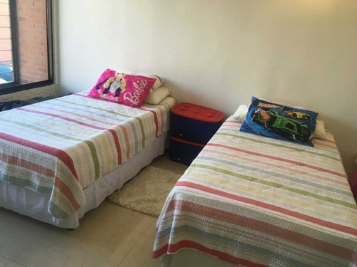 Imagen 9 de 15 de Se Vende Apto 128m2 3h+s/2b+s/2p Clnas La Tahona Cod.6778