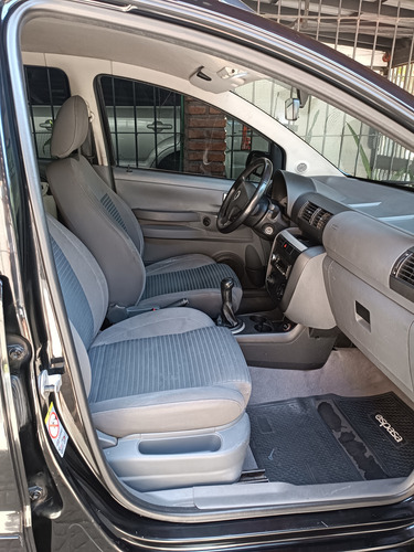 Volkswagen Suran 1.6 I Highline 80d