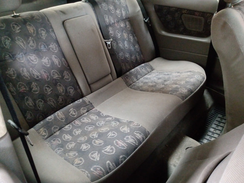Imagem 10 de 10 de Chevrolet Astra 2002 2.0 8v Sunny 3p