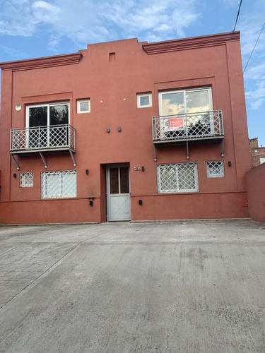 Imagen 2 de 16 de Venta Departamento En Excelente Ubicación 1er Piso Frente