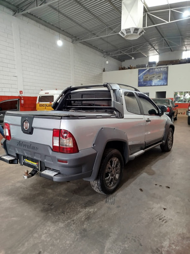Fiat Strada 1.8 16v Adventure Cab. Dupla Flex 2p