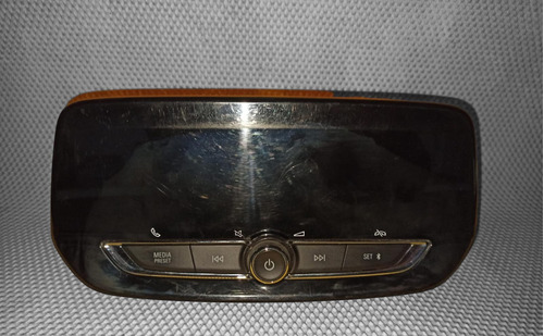 Estereo Pantalla Chevrolet Onix 20-21 Usado Original