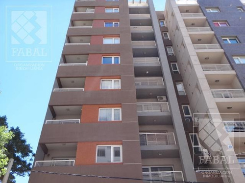 Imagen 1 de 11 de Departamento Venta Centro Neuquén, 1 Dormitorio Y Balcón