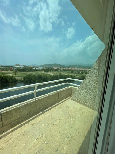 Venta Apartamento En Isla Paraíso Lecheria Muelle Propio