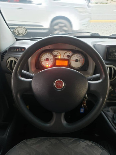Imagem 2 de 8 de Fiat Doblò 1.8 Mpi Adventure Locker 8v Flex 4p Manual