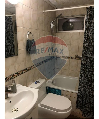 Casa Con Piscina, Quincho Y Cocina Renovada