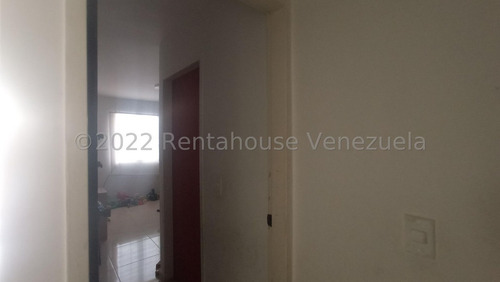 Imagen 2 de 30 de R.c +++ Casa En Venta En Roca Del Norte Barquisimeto Lara +++código 23-12706 Rafael Carrasquel Vende Contáctame 0424.593.75.42 Instagram: @rentahouse.centrooccidente ++