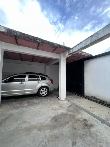 Casa En Los Nisperos En Venta