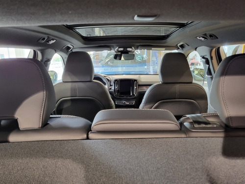 Volvo XC40 P8 RECHARGE TWIN ELECTRIC ULTIMATE AWD