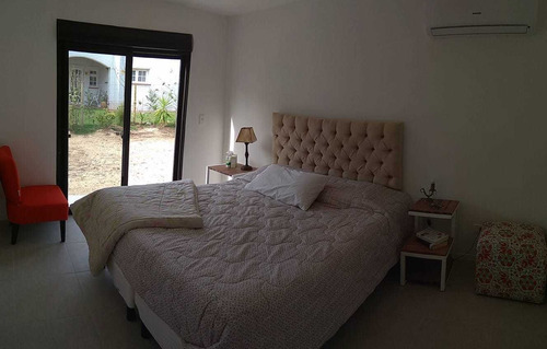 Preciosa Casa En Venta En Pinares