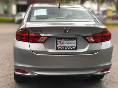 Imagen 9 de 15 de Honda City 4 Puertas