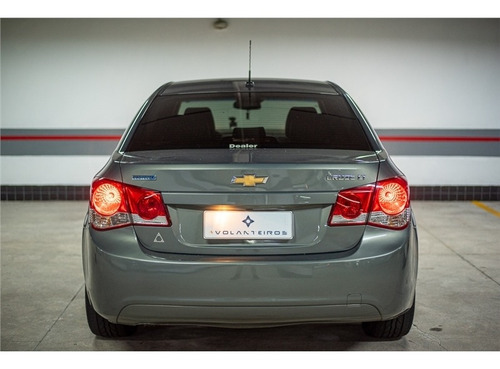 Imagem 6 de 14 de Chevrolet Cruze 1.8 Lt 16v Flex 4p Automático