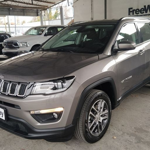 Imagen 6 de 15 de Jeep Compass Sport 1.3t At6