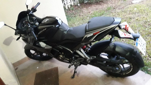 Rouser Bajaj Rs 200