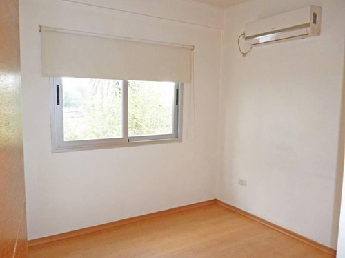 Imagen 8 de 12 de Moderno 2amb Al Frente Con Balcon Y Cochera- Se Acepta Pesos Ó Financiacion Hasta 50%. Oportunidad De Compra!!!