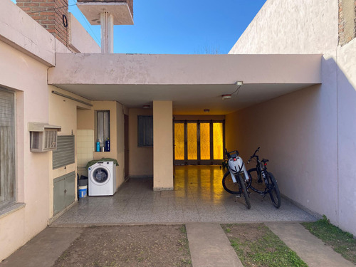 Casa+ Galpón En Venta Sobre Sgto Cabral Sjn