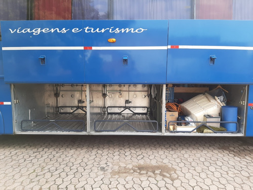 Imagem 8 de 13 de Ônibus