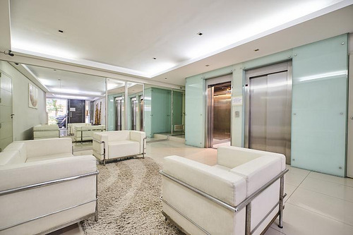 Venta Departamento 3 Ambientes Luminoso Al Frente Con Balcón Caballito