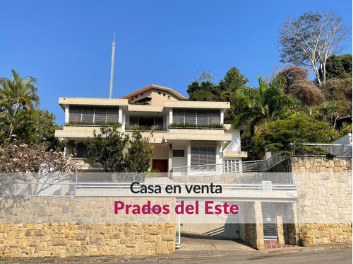 Bella Y Moderna Casa En Prados Del Este Ubicada En Calle Cerrada