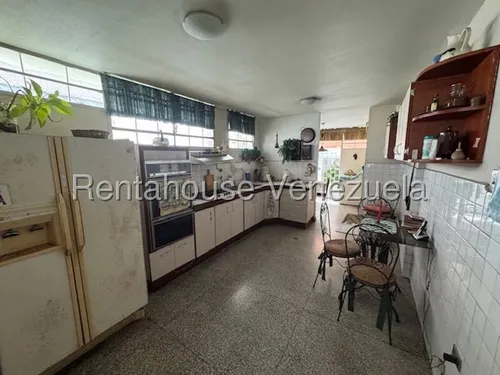 Acogedora Casa En El Marques