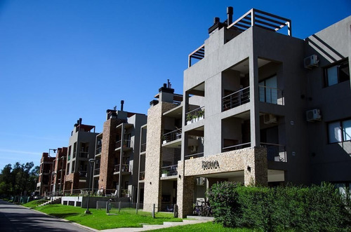 Imagen 24 de 30 de Departamento 4 Ambientes Venta En Barrio Cerrado Zona Oeste