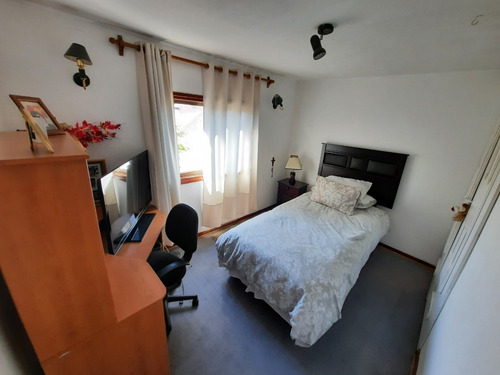 Imagen 19 de 29 de Casa En Venta En Vitacura, 5d, 2b, 2e, 1box, Las Hualtatas.
