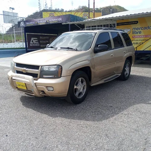 Carros store nikko 4x4