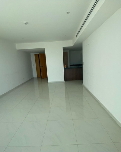 Imagen 3 de 23 de Depa En Renta 2 Rec 2 Baños Centro Monterrey Torre La Capita
